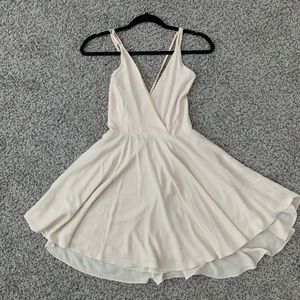 Size M, Off white, Kimchi Blue Twirl Party Dress